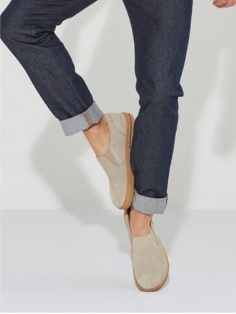 Birkenstock Oswego sandcastle suede with tan sole. Size EU40. MSRP $149.95 - Picture 3 of 16